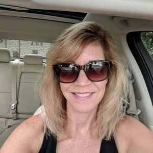 Meet your Posher, Shelly